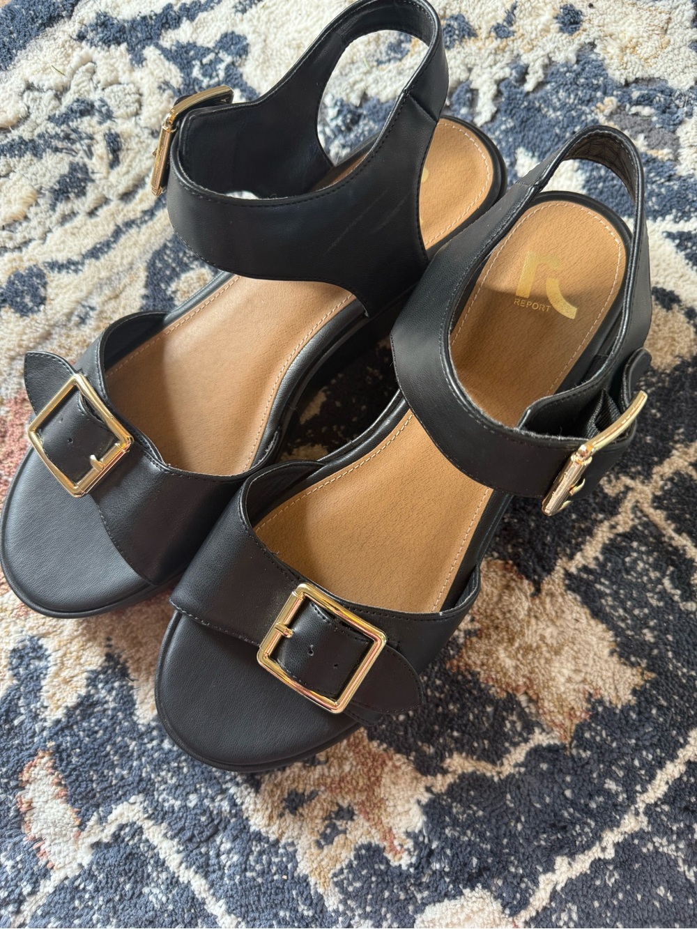 Report Black Buckle Sandals Size 7.5 Minimal Gold Hardware Comfort Slide